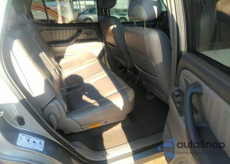 2004 Toyota Sequoia Limited V8 из США, поврежденный, VIN 5TDBT48A14S209450